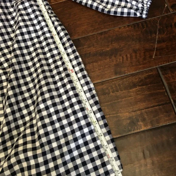 Abercrombie & Fitch Black and White Smocked Off-the-Shoulder Sundress - Picture 4 of 7